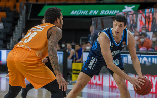 借樊振东的 借樊振东的